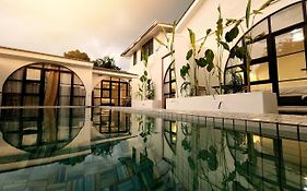 Ipoh Young Villa - Hotel Inspired